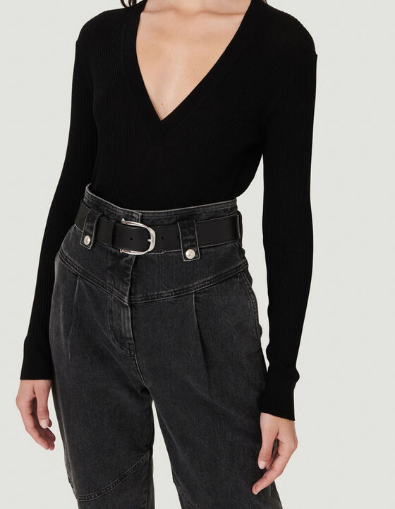 ELAKIS RIBBED V NECK SWEATER